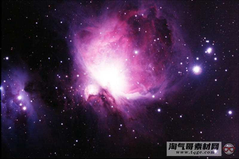 m42211.jpg